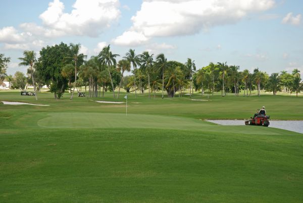 Golf Course Maintenance in Olathe